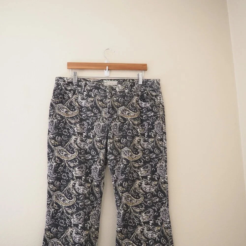 RARE Free People New Delhi Paisley Corduroy Flare Pants sz 31